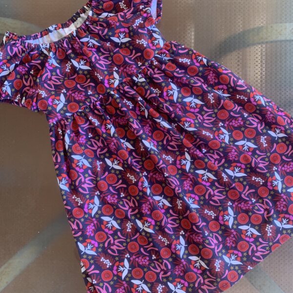 100% cotton Australian themed Dress. Girls size 7