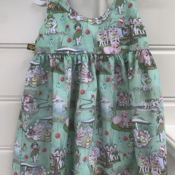 100% cotton Australian themed Christmas dress . Size 2